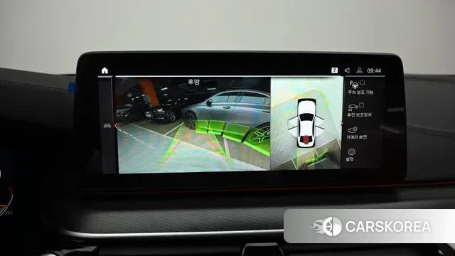 BMW 5 Series (G30) 2023 Белый из Кореи, фото 6