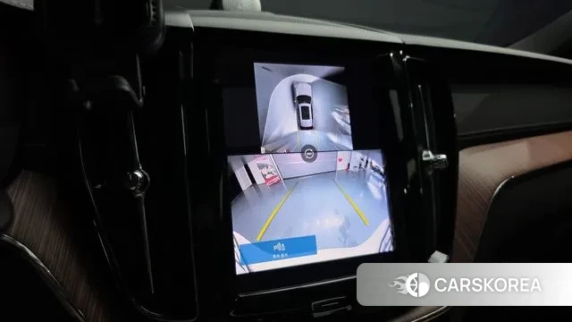 Volvo XC60 second Generation 2023 Белый из Кореи, фото 6