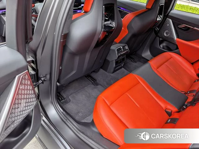 BMW M5 PHEV 2025 Темно-серый из Китая, фото 6