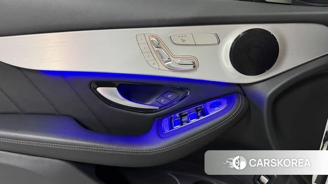 Mercedes-Benz GLC-Class X253 2021 Белый из Кореи, фото 6