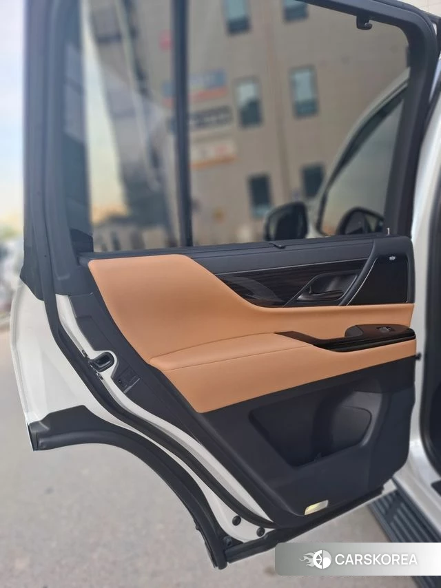 Lexus LX 4th Generation 2026 Белый из Кореи, фото 6