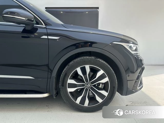Volkswagen Tiguan L 2022 Черный из Китая, фото 6