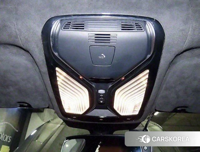BMW 7 Series (G11) 2022 Жемчужный цвет из Кореи, фото 6