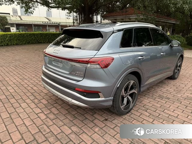 Audi Q4 e-tron 2022 Темно-серый из Китая, фото 6