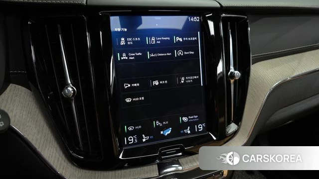 Volvo XC60 second Generation 2019 Белый из Кореи, фото 6