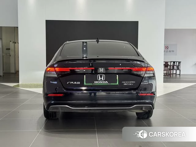 Honda Accord PHEV 2024 Черный из Китая, фото 6