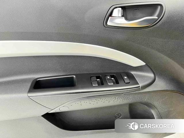 Kia Yi Ran 2023 Желтый из Китая, фото 6