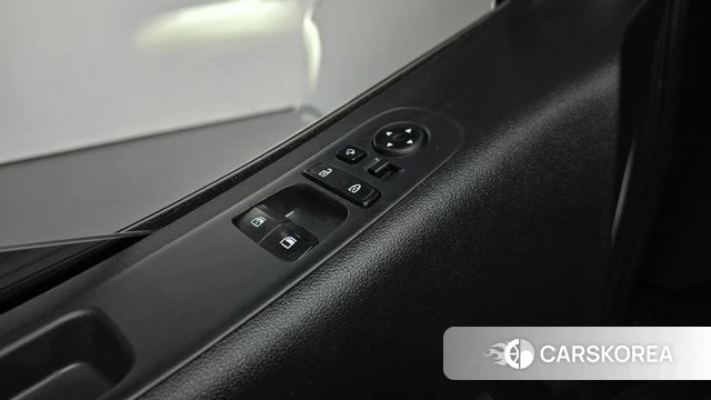 Hyundai Staria 2021 Белый из Кореи, фото 6