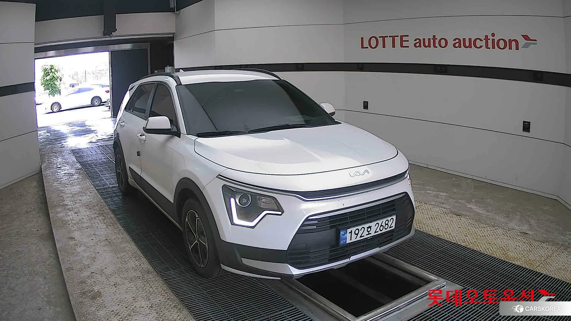 Kia Niro Hybrid 2022 Snow White Pearl (optional) из Кореи, фото 6