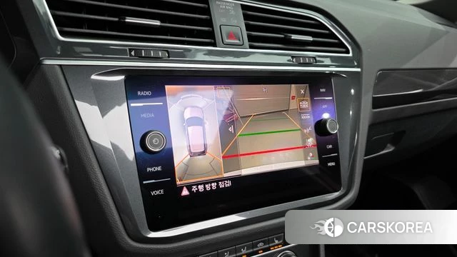 Volkswagen Tiguan second Generation 2020 Белый из Кореи, фото 6