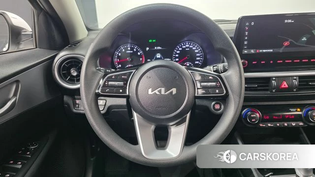 Kia The New K3 2nd generation 2022 Белый из Кореи, фото 6