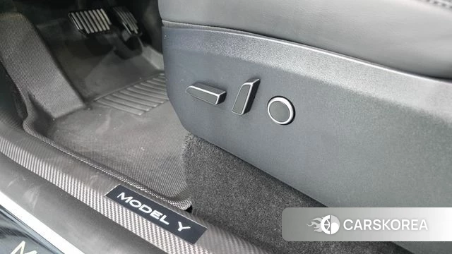 Tesla Model Y 2024 Белый из Кореи, фото 6