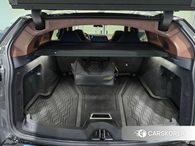 BMW XM (G09) 2023 Цвет галактики из Кореи, фото 6