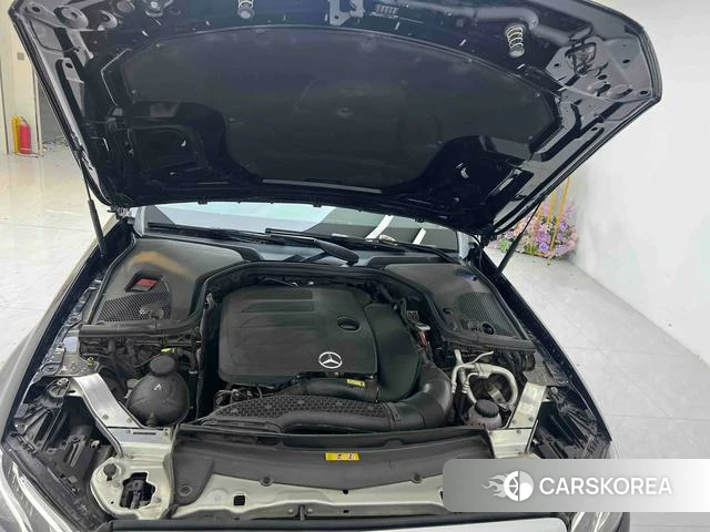 Mercedes-Benz E-class id 3869937 из Китая 6