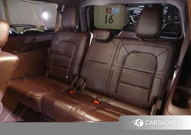 Lincoln Navigator 4th generation 2019 Черный из Кореи, фото 6