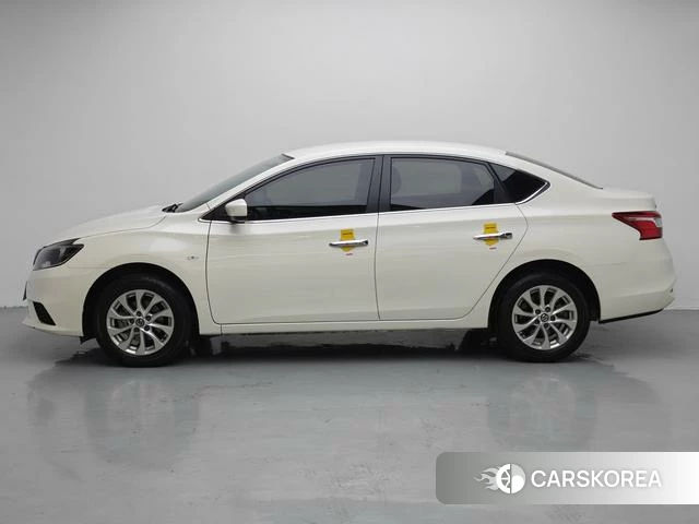 Nissan Xuan Yi 2024 Белый из Китая, фото 6