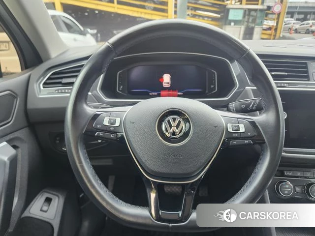 Volkswagen Tiguan second Generation 2020 Серебристо-серый из Кореи, фото 6