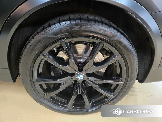 BMW X7 (G07) 2025 Черный из Кореи, фото 6