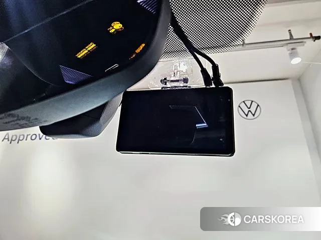 Volkswagen Touareg 3rd generation 2023 Черный из Кореи, фото 6