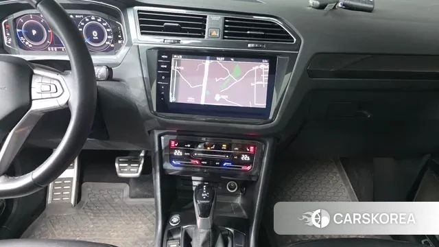 Volkswagen Tiguan second Generation 2022 Белый из Кореи, фото 6