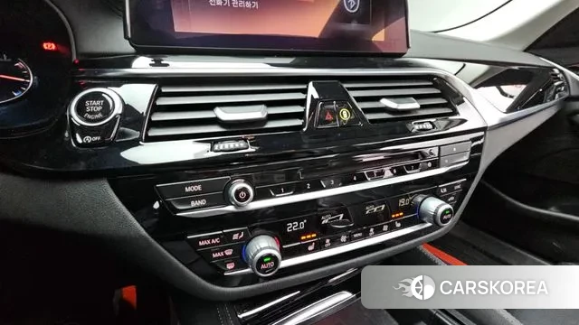 BMW 5 Series (G30) 2018 Белый из Кореи, фото 6