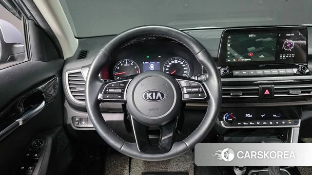 Kia Seltos 2021 Серый из Кореи, фото 6