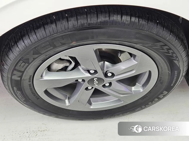 Kia K5 3rd generation 2022 Белый из Кореи, фото 6