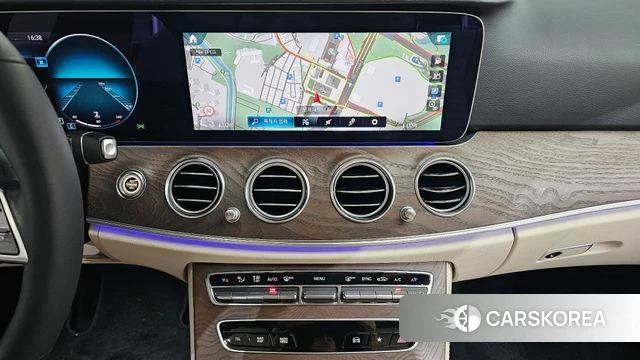 Mercedes-Benz E-Class W213 2022 Белый из Кореи, фото 6
