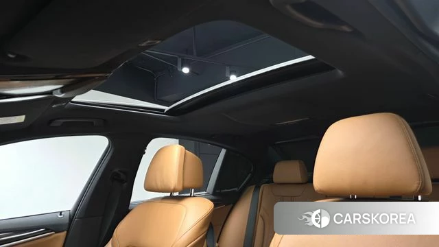 BMW 5 Series (G30) 2022 Черный из Кореи, фото 6