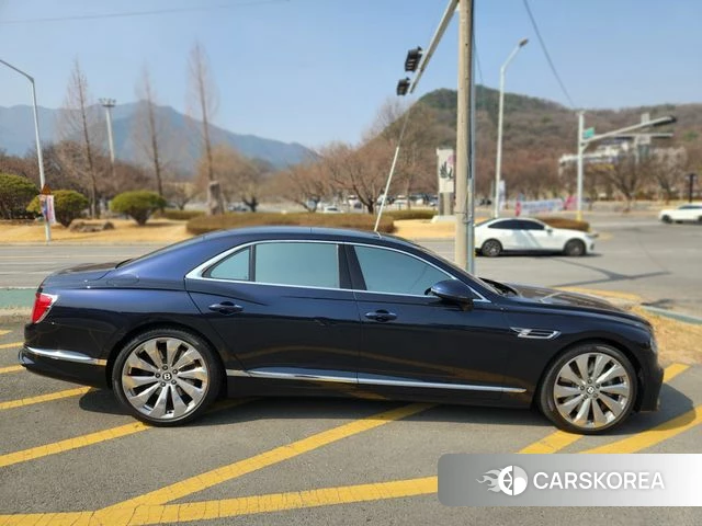 Bentley Flying Spur 3rd Generation 2022 Синий из Кореи, фото 6