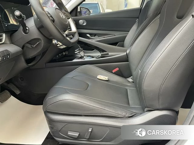 Hyundai Elantra 2024 Белый из Китая, фото 6