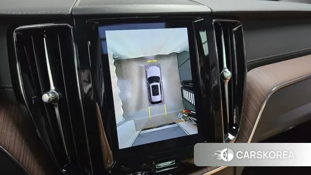 Volvo XC60 second Generation 2022 Белый из Кореи, фото 6