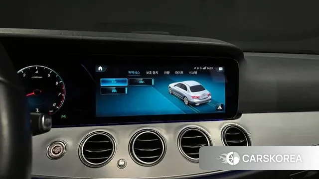 Mercedes-Benz E-Class W213 2021 Серебряный из Кореи, фото 6