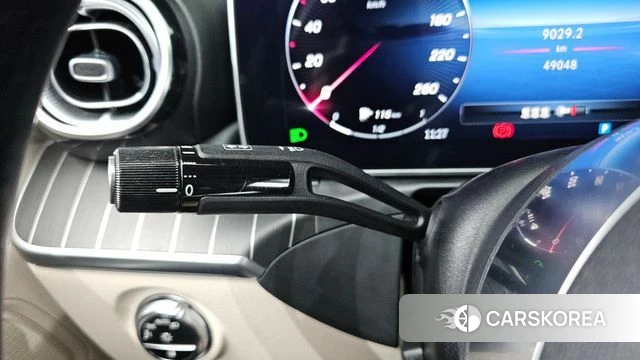 Mercedes-Benz C-Class W206 2023 Белый из Кореи, фото 6