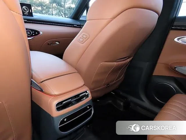 Genesis GV70 2023 Белый из Кореи, фото 6