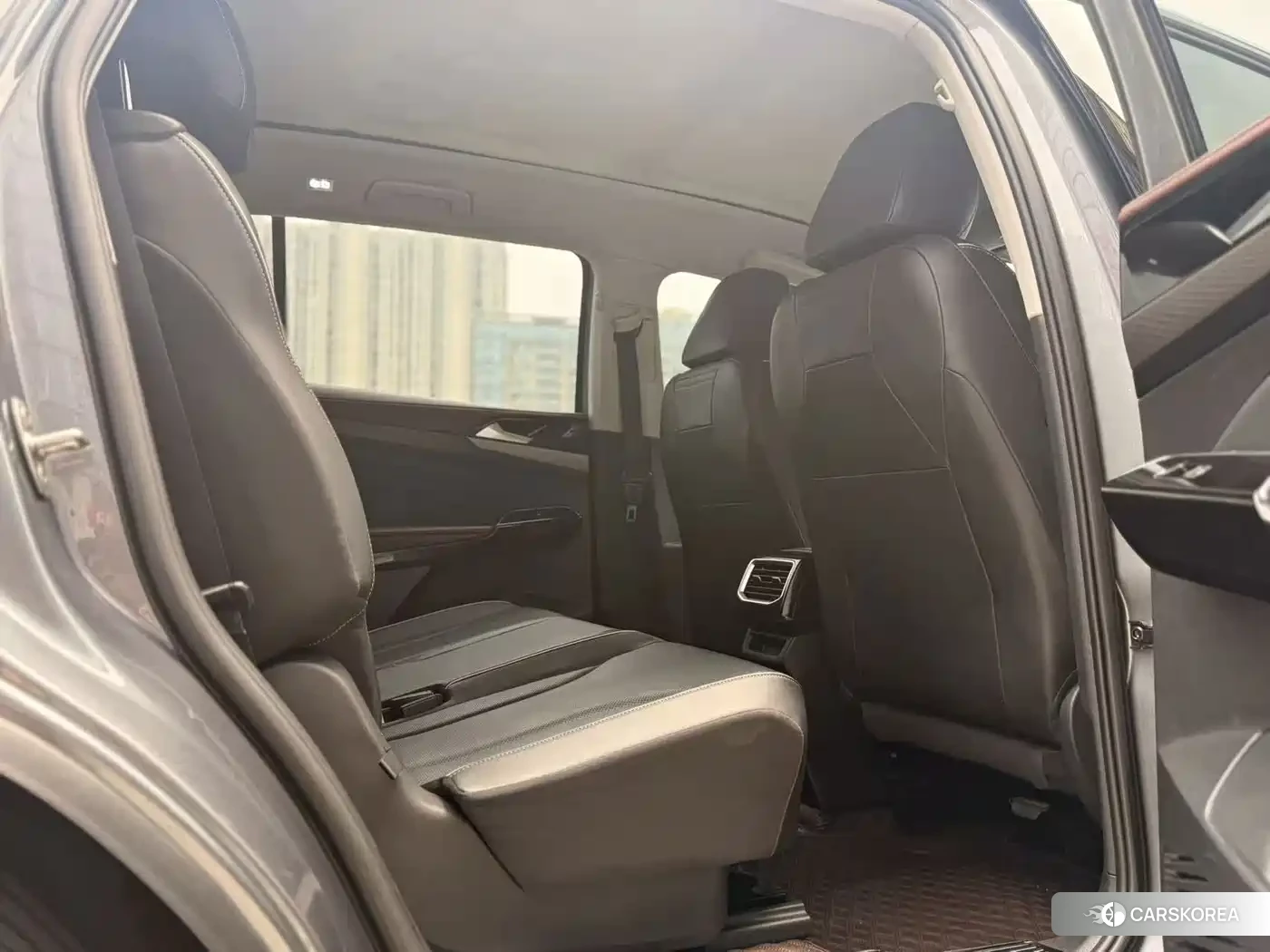 Volkswagen ID.6 X 2024 Silver/gray из Китая, фото 6