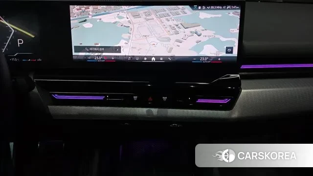 BMW 5 Series (G60) 2024 Белый из Кореи, фото 6