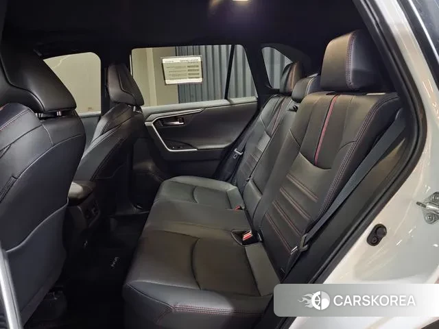 Toyota RAV4 5th Generation 2024 Белый из Кореи, фото 6