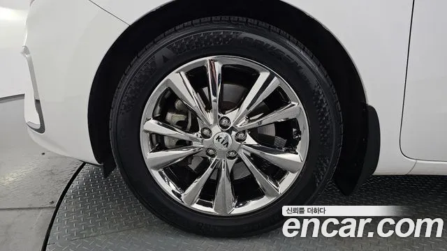 Kia The New Carnival 2018 Белый из Кореи, фото 6