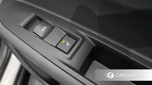 Chevrolet (GM Daewoo) Bolt EV 2018 Белый из Кореи, фото 6