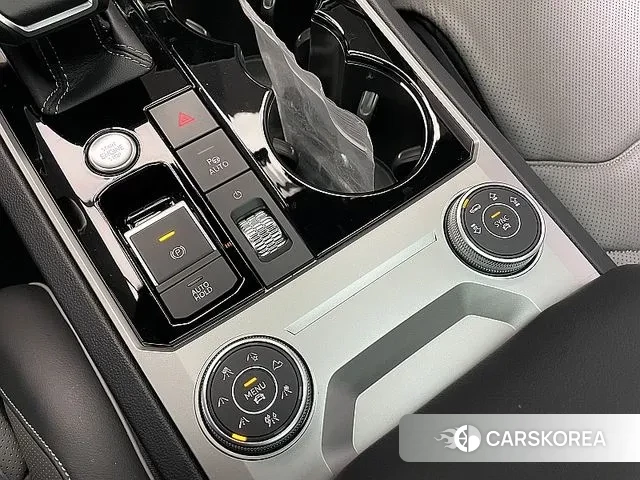 Volkswagen Touareg 3rd generation 2023 Синий из Кореи, фото 6