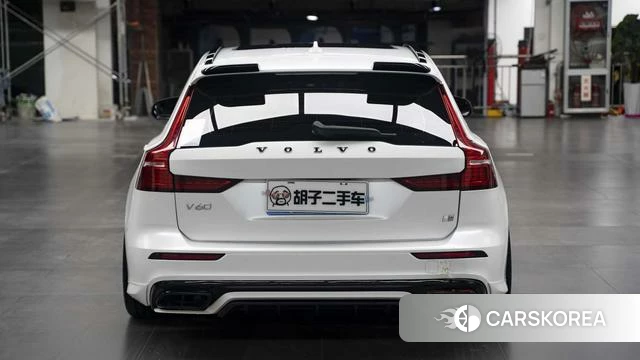 Volvo V60 2020 Белый из Китая, фото 6
