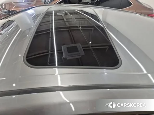 Toyota Camry (XV70) 2023 Серебряный из Кореи, фото 6