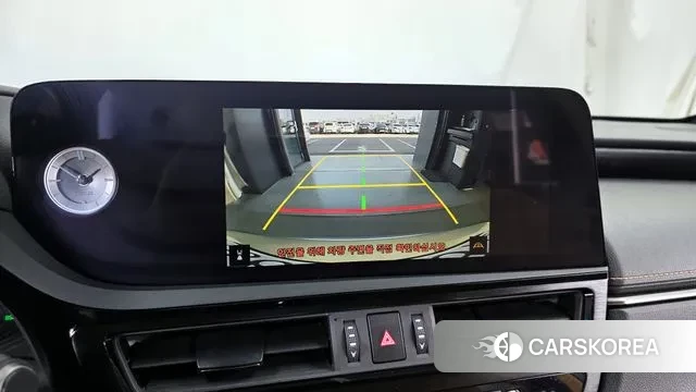 Lexus ES300h 7th generation 2022 Серебристо-серый из Кореи, фото 6