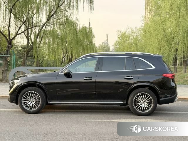 Mercedes-Benz GLC 2024 Черный из Китая, фото 6
