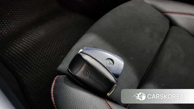 Mercedes-Benz EQB X243 2024 Белый из Кореи, фото 6