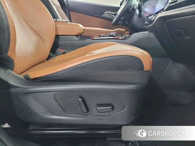 Kia Sportage 5th Generation Hybrid 2023 Белый из Кореи, фото 6