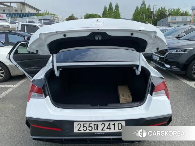 Hyundai The New Avante (CN7) 2024 Белый из Кореи, фото 6