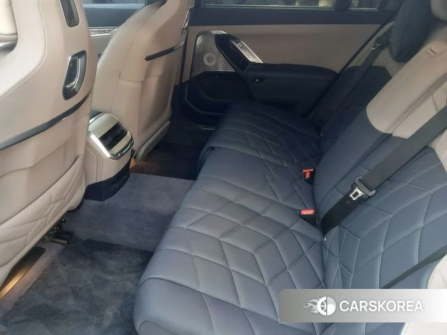 BMW i7 2025 Белый из Китая, фото 6