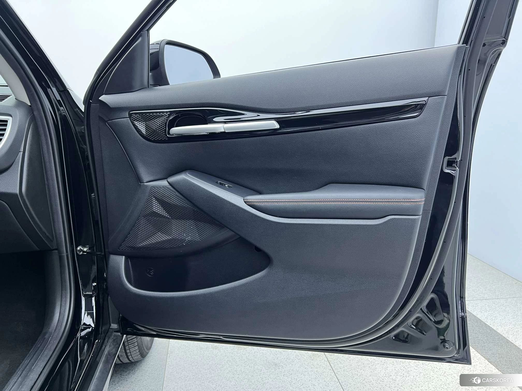 Kia Seltos 2023 Черный из Китая, фото 6